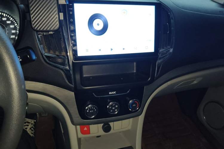 Used HYOSOW H3 2015 1.5L manual Comfort trim level Audio And AC Panel
