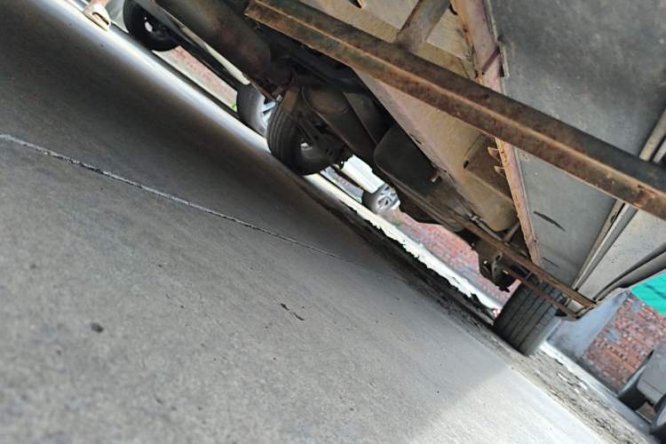 Used HYOSOW H3 2015 1.5L manual luxury version Chassis Front Left