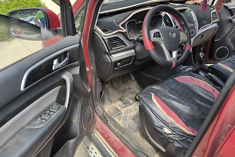 Used HYOSOW H3 2015 1.5L manual luxury version Driver Seat