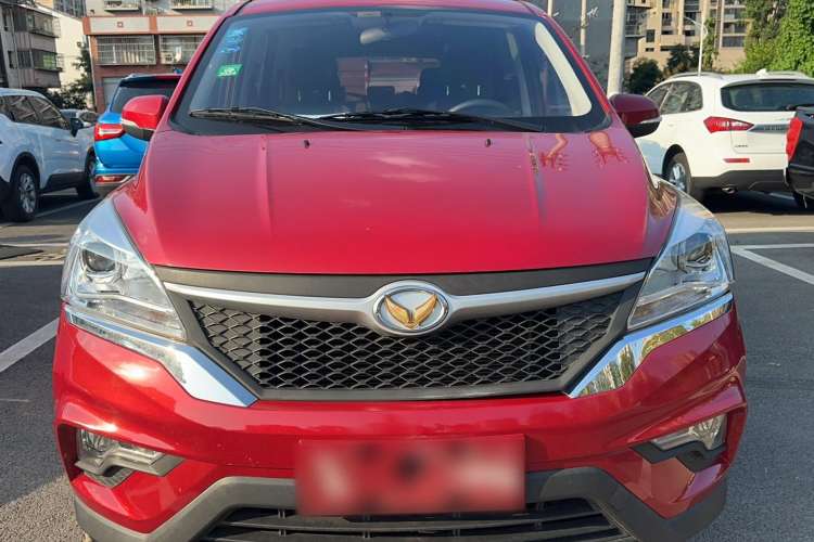 Used HYOSOW H3 2015 1.5L manual luxury version Front