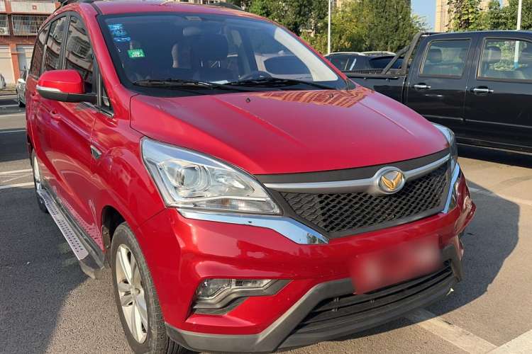 Used HYOSOW H3 2015 1.5L manual luxury version Front Right 45 Deg