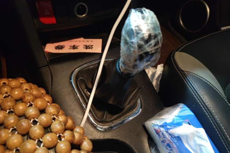 Used HYOSOW H3 2015 1.5L manual Comfort trim level Gear Lever