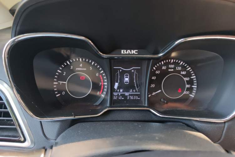 Used HYOSOW H3 2015 1.5L manual luxury version Instrument Cluster