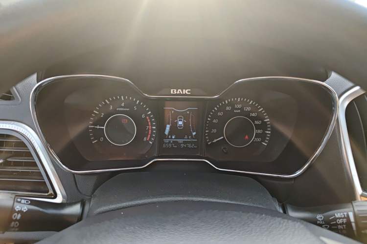 Used HYOSOW H3 2015 1.5L manual luxury version Instrument Cluster