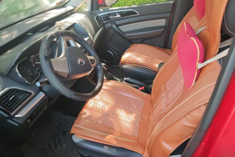 Used HYOSOW H3 2015 1.5L manual luxury version Left Front Seat