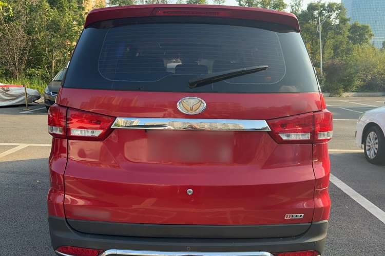 Used HYOSOW H3 2015 1.5L manual luxury version Rear