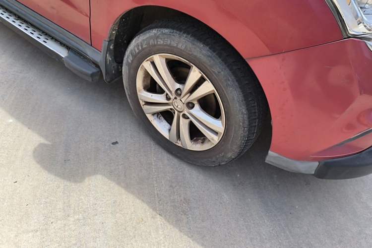 Used HYOSOW H3 2015 1.5L manual luxury version Right Front Wheel Hub