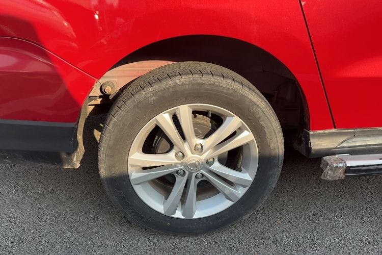 Used HYOSOW H3 2015 1.5L manual luxury version Right Rear Wheel Hub