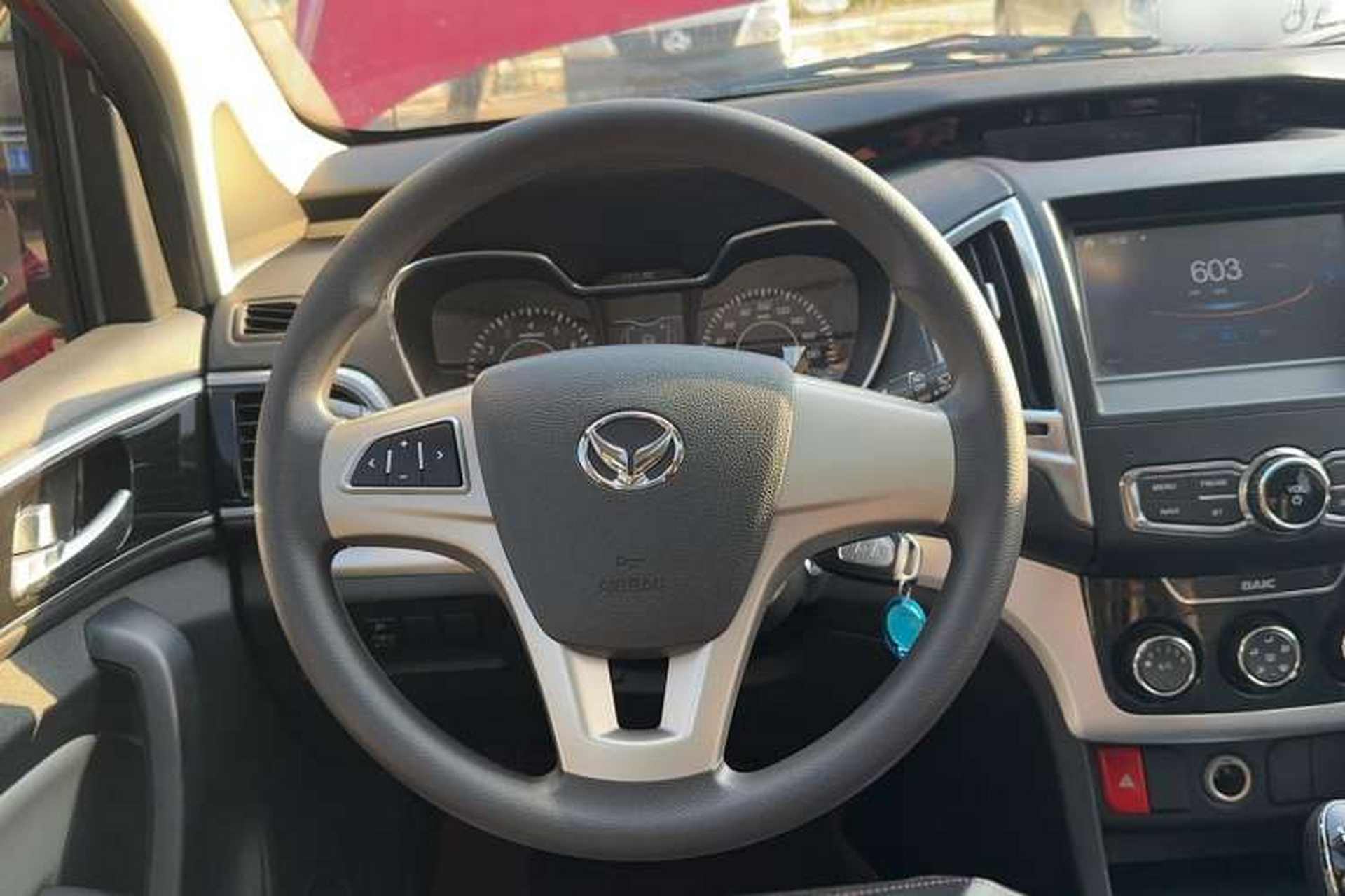 Used HYOSOW H3 2015 1.5L manual luxury version Steering Wheel