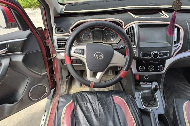 Used HYOSOW H3 2015 1.5L manual luxury version Steering Wheel