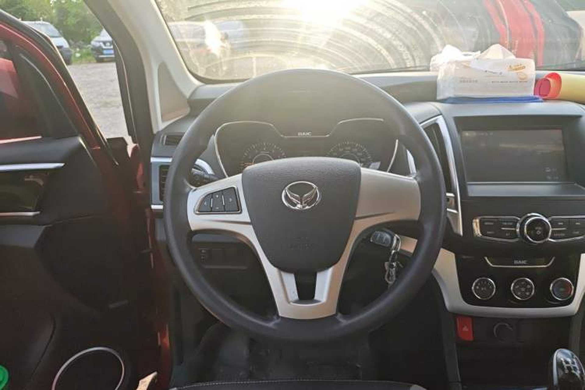 Used HYOSOW H3 2015 1.5L manual luxury version Steering Wheel