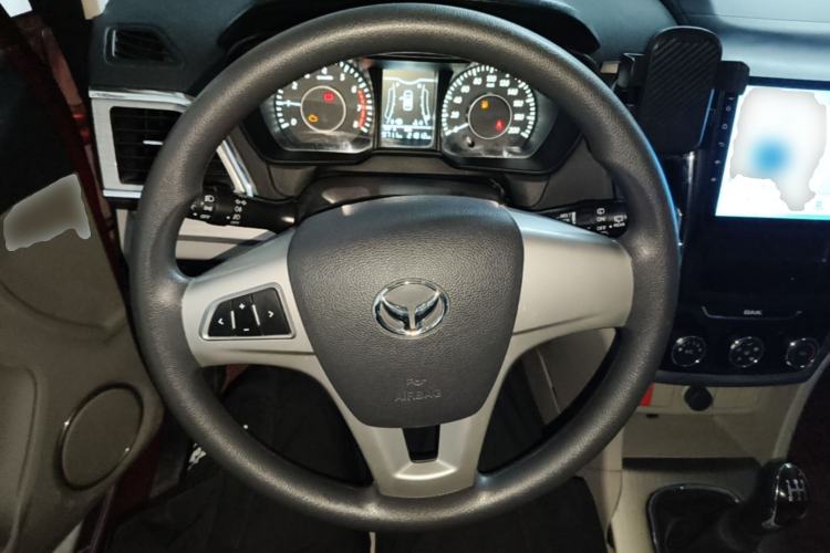 Used HYOSOW H3 2015 1.5L manual Comfort trim level Steering Wheel