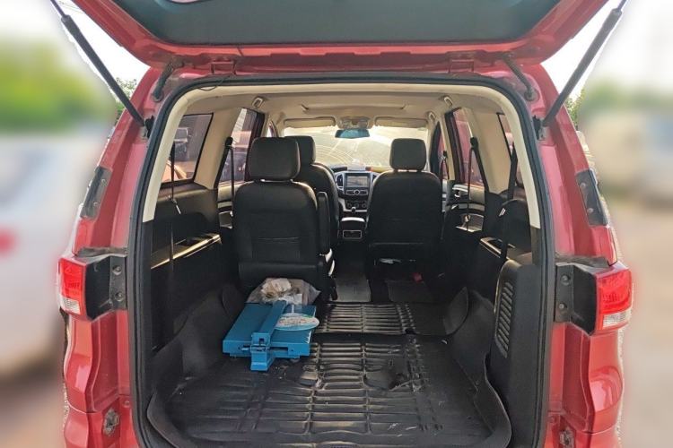 Used HYOSOW H3 2015 1.5L manual luxury version Trunk