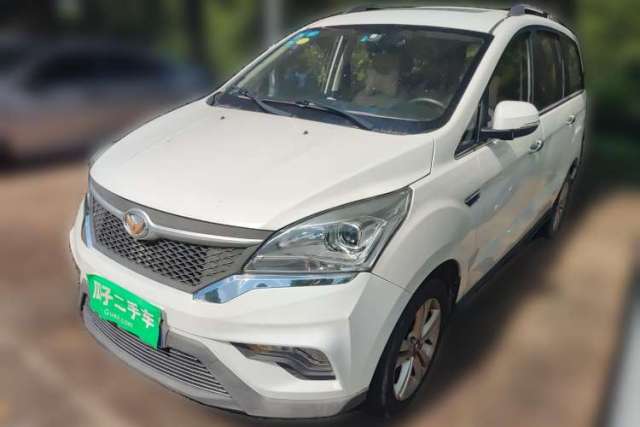 Used HYOSOW H3 2015 1.5L manual luxury version