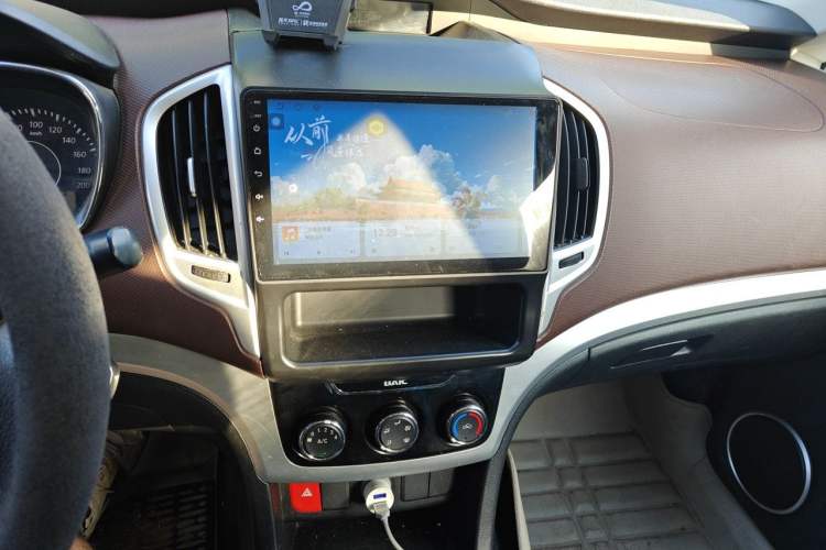 Used HYOSOW H3 2015 1.5L manual Comfort trim level Audio And AC Panel