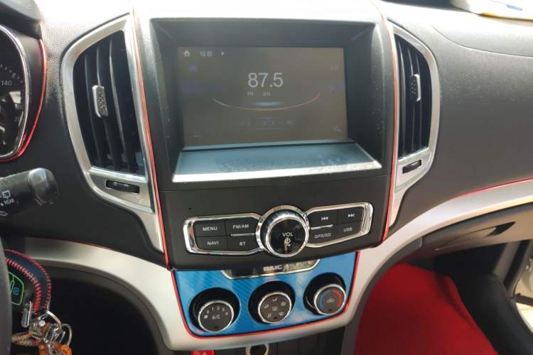 Used HYOSOW H3 2015 1.5L manual luxury version Audio And AC Panel