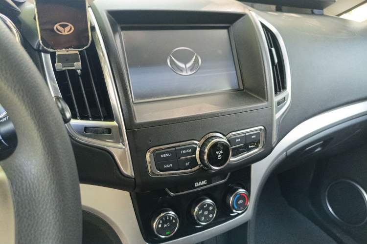 Used HYOSOW H3 2015 1.5L manual luxury version Audio And AC Panel