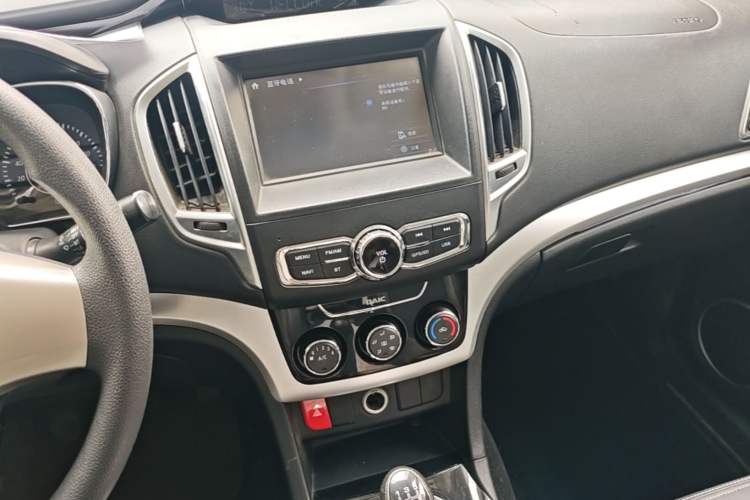 Used HYOSOW H3 2015 1.5L manual luxury version Audio And AC Panel