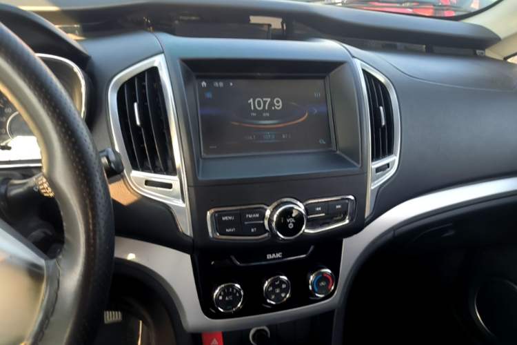 Used HYOSOW H3 2015 1.5L manual Comfort trim level Audio And AC Panel