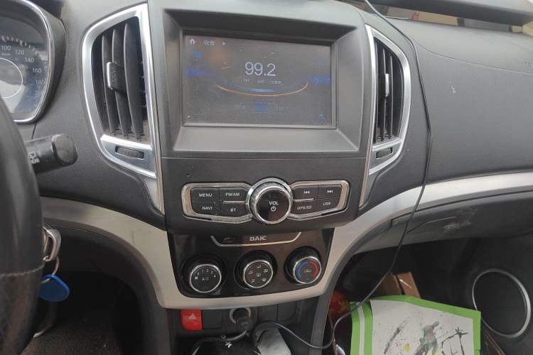 Used HYOSOW H3 2015 1.5L manual luxury version Audio And AC Panel