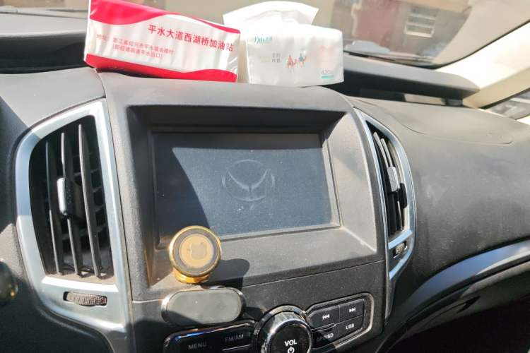 Used HYOSOW H3 2015 1.5L manual luxury version Audio And AC Panel