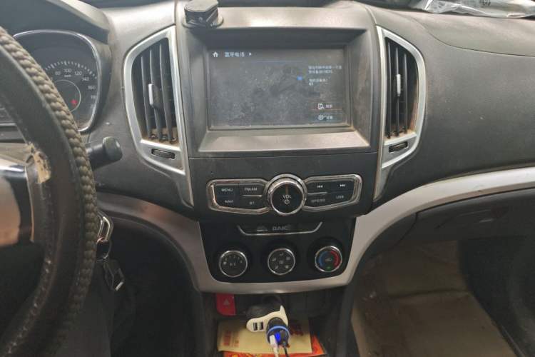 Used HYOSOW H3 2015 1.5L manual luxury version Audio And AC Panel