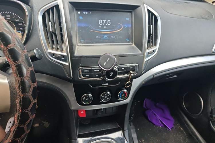 Used HYOSOW H3 2015 1.5L manual luxury version Audio And AC Panel
