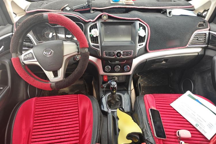 Used HYOSOW H3 2015 1.5L manual luxury version Center Console