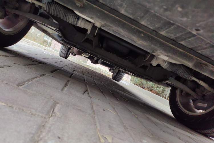 Used HYOSOW H3 2015 1.5L manual Comfort trim level Chassis Front