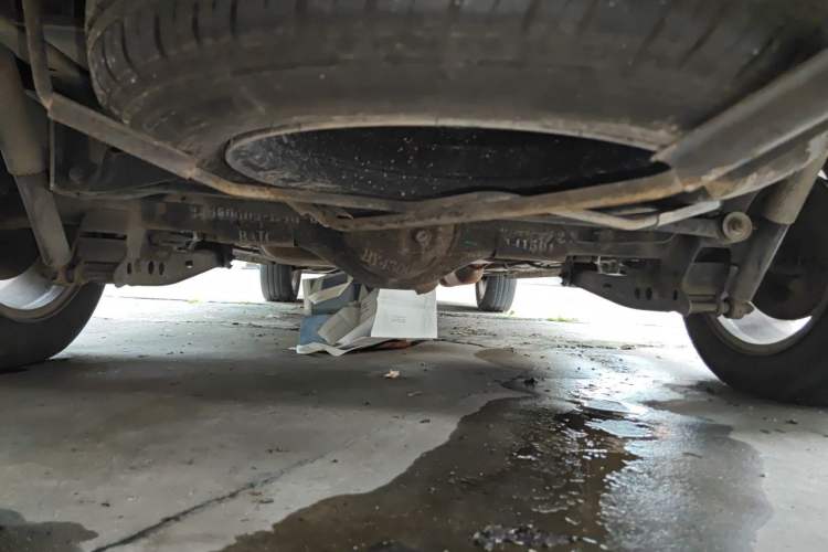 Used HYOSOW H3 2015 1.5L manual Comfort trim level Chassis Rear
