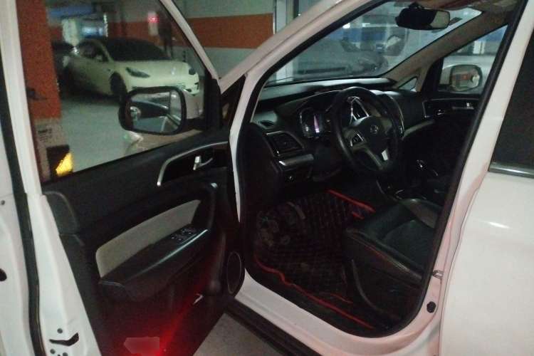 Used HYOSOW H3 2015 1.5L manual luxury version Driver Seat