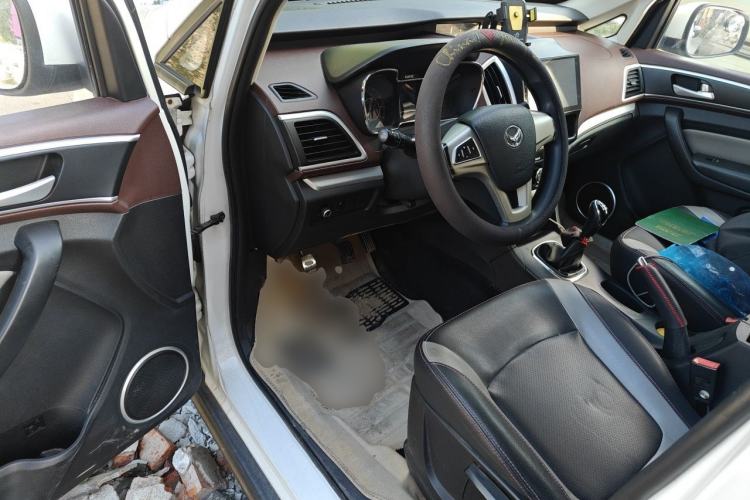 Used HYOSOW H3 2015 1.5L manual Comfort trim level Driver Seat