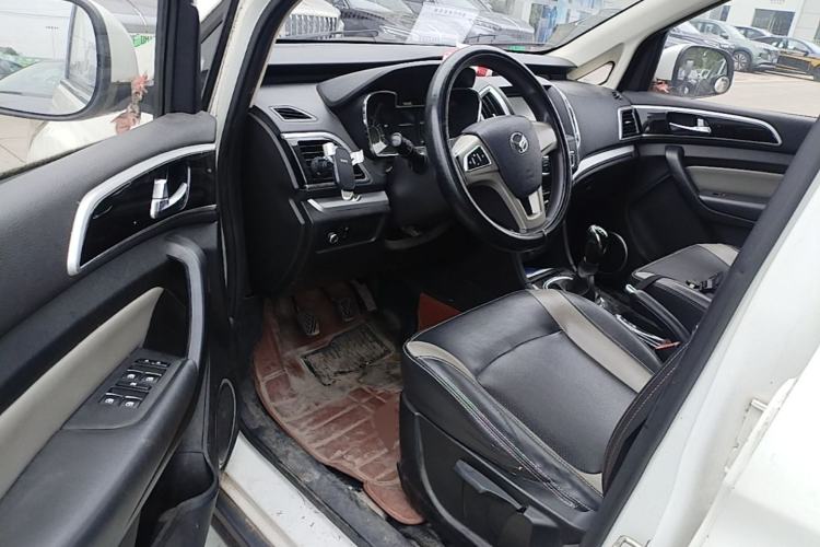 Used HYOSOW H3 2015 1.5L manual Comfort trim level Driver Seat