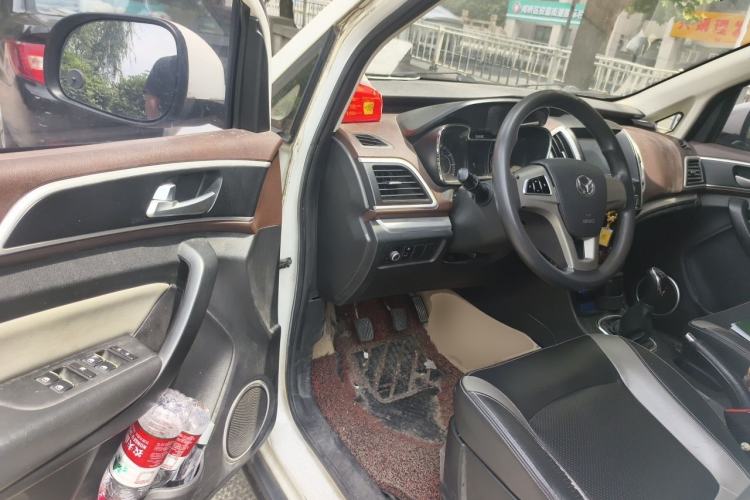 Used HYOSOW H3 2015 1.5L manual Comfort trim level Driver Seat