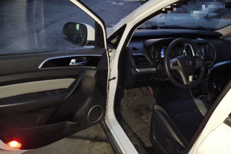 Used HYOSOW H3 2015 1.5L manual luxury version Driver Seat