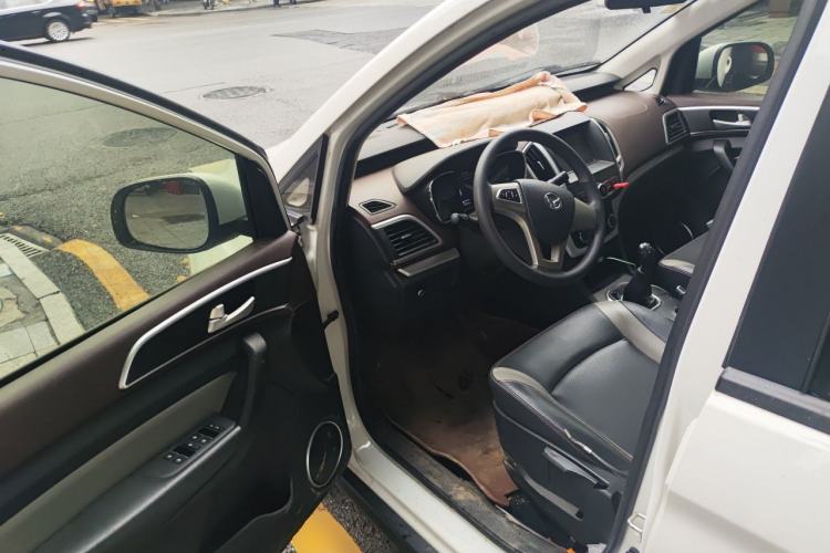 Used HYOSOW H3 2015 1.5L manual Comfort trim level Driver Seat