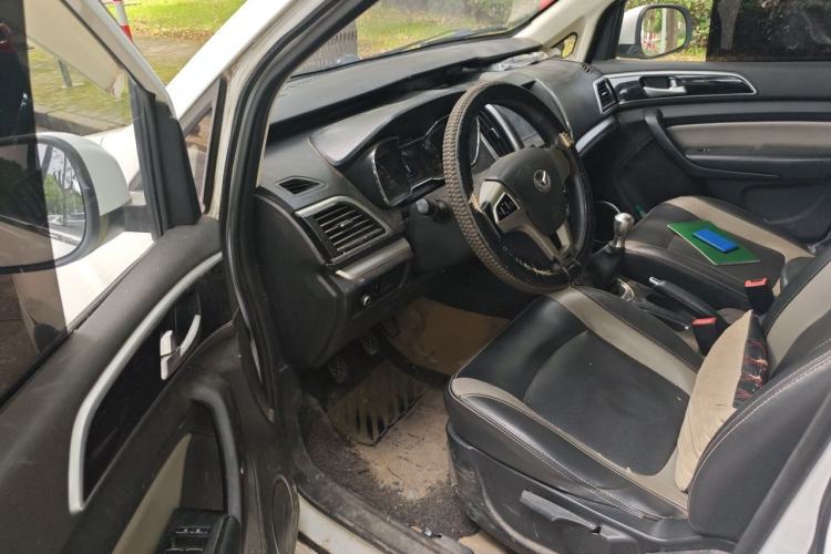 Used HYOSOW H3 2015 1.5L manual luxury version Driver Seat