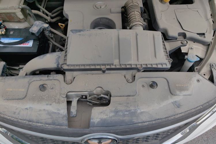 Used HYOSOW H3 2015 1.5L manual luxury version Engine Bay