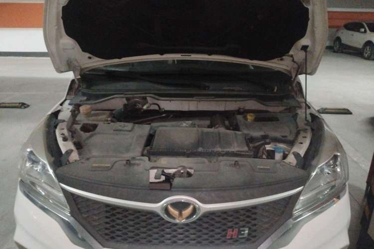 Used HYOSOW H3 2015 1.5L manual luxury version Engine Bay