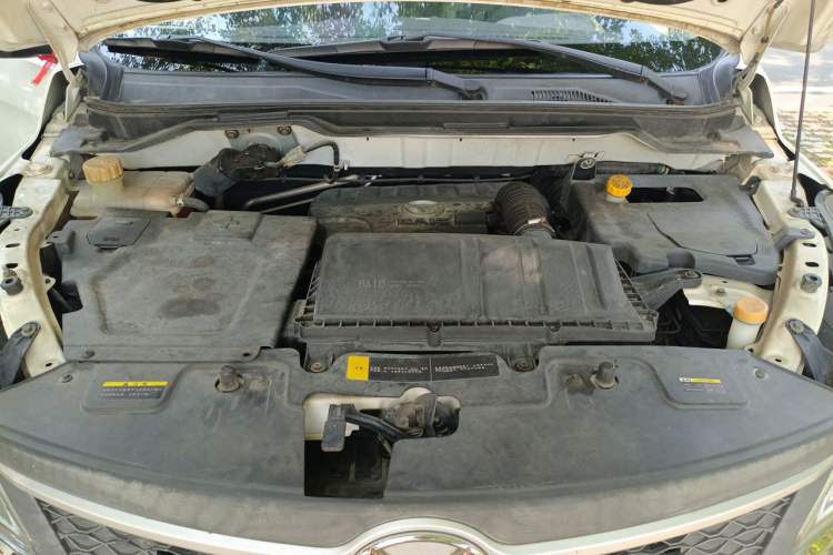 Used HYOSOW H3 2015 1.5L manual luxury version Engine Bay