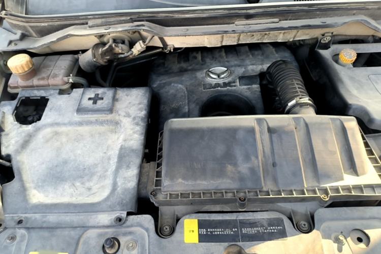 Used HYOSOW H3 2015 1.5L manual Comfort trim level Engine Bay