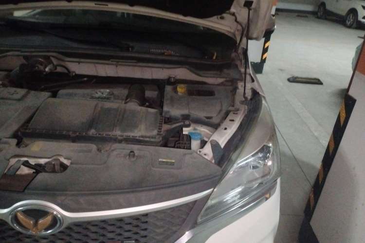 Used HYOSOW H3 2015 1.5L manual luxury version Engine Bay Left