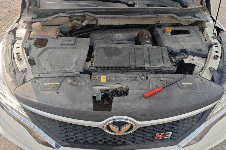 Used HYOSOW H3 2015 1.5L manual luxury version Engine Bay