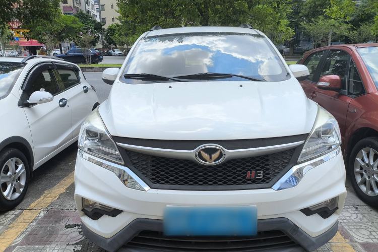 Used HYOSOW H3 2015 1.5L manual luxury version Exterior 1