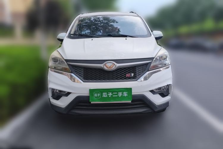 Used HYOSOW H3 2015 1.5L manual luxury version Front