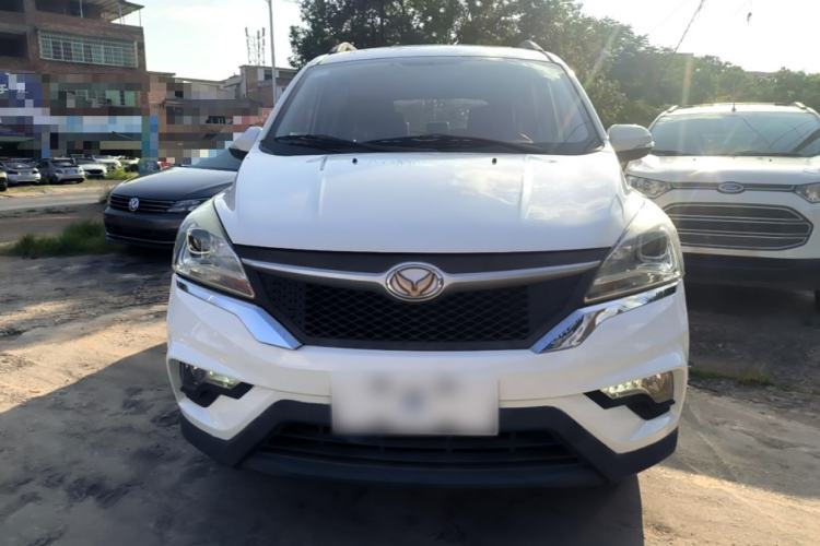 Used HYOSOW H3 2015 1.5L manual Comfort trim level Front