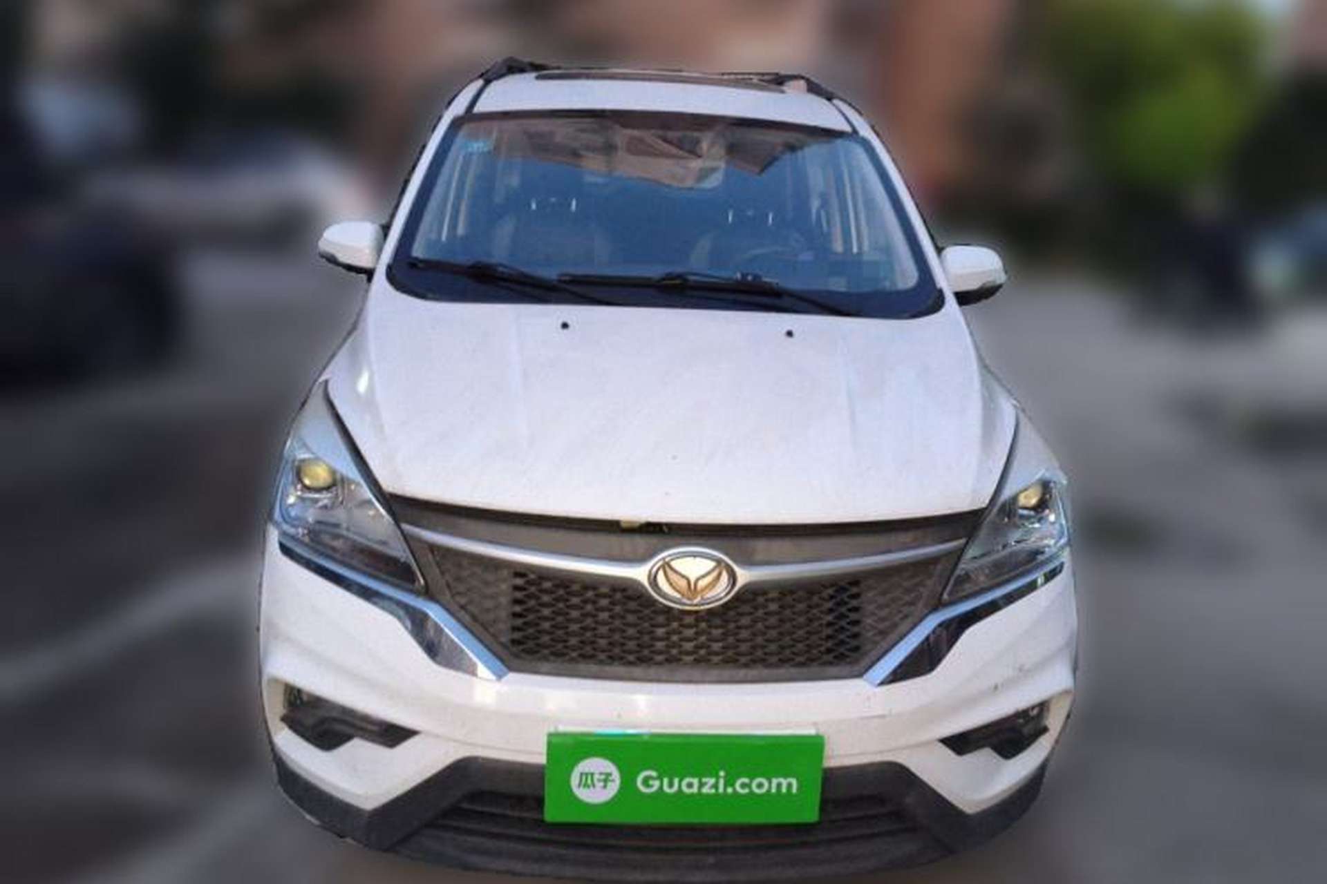 Used HYOSOW H3 2015 1.5L manual luxury version Front