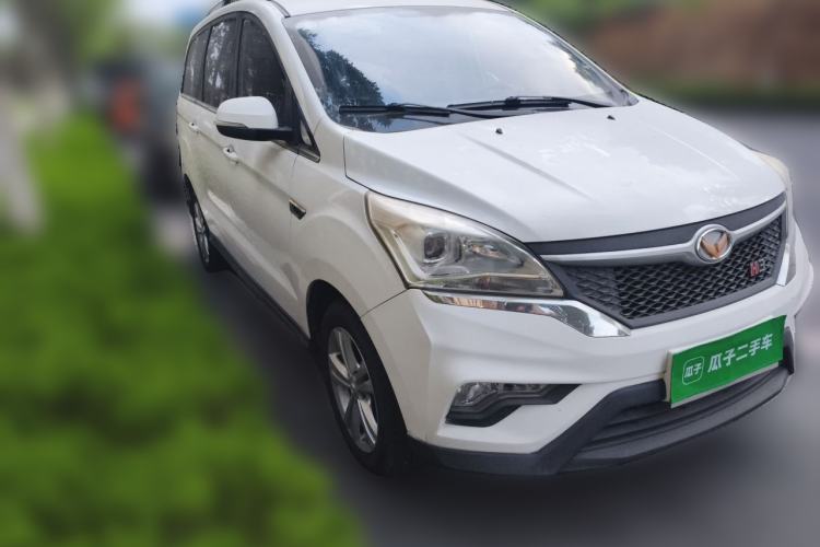 Used HYOSOW H3 2015 1.5L manual luxury version Front Right 45 Deg