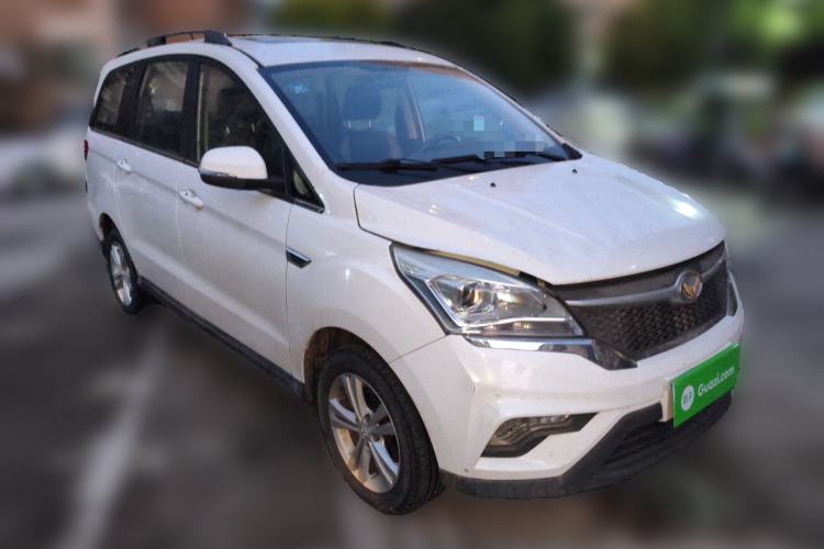 Used HYOSOW H3 2015 1.5L manual luxury version Front Right 45 Deg