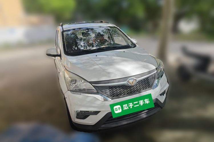 Used HYOSOW H3 2015 1.5L manual luxury version Front Right 45 Deg